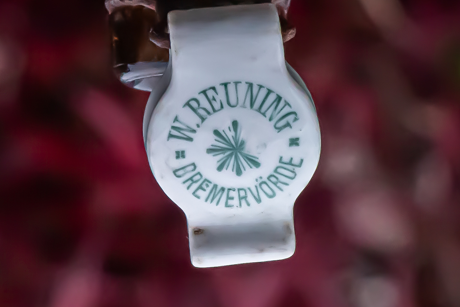 Porzellan-Bügelverschluss der Brauerei W. Reuning Bremervörde