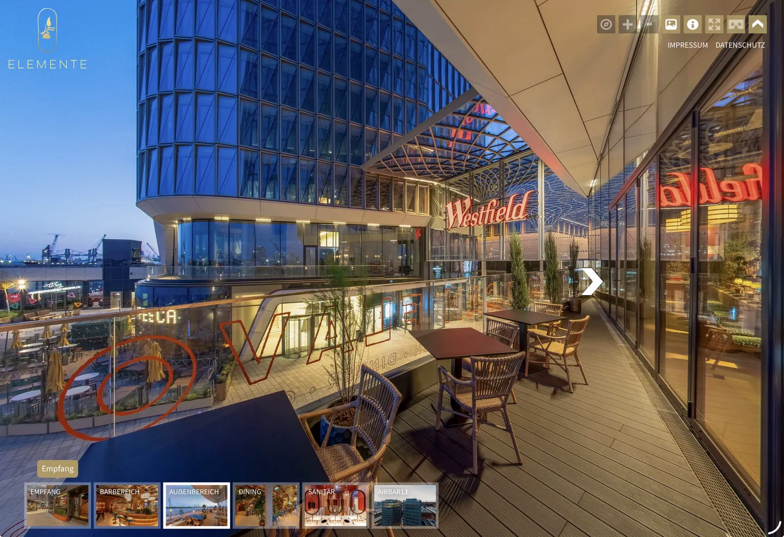 Außenterrasse des ELEMENTE Restaurants mit Blick auf das Westfield Hamburg-Überseequartier