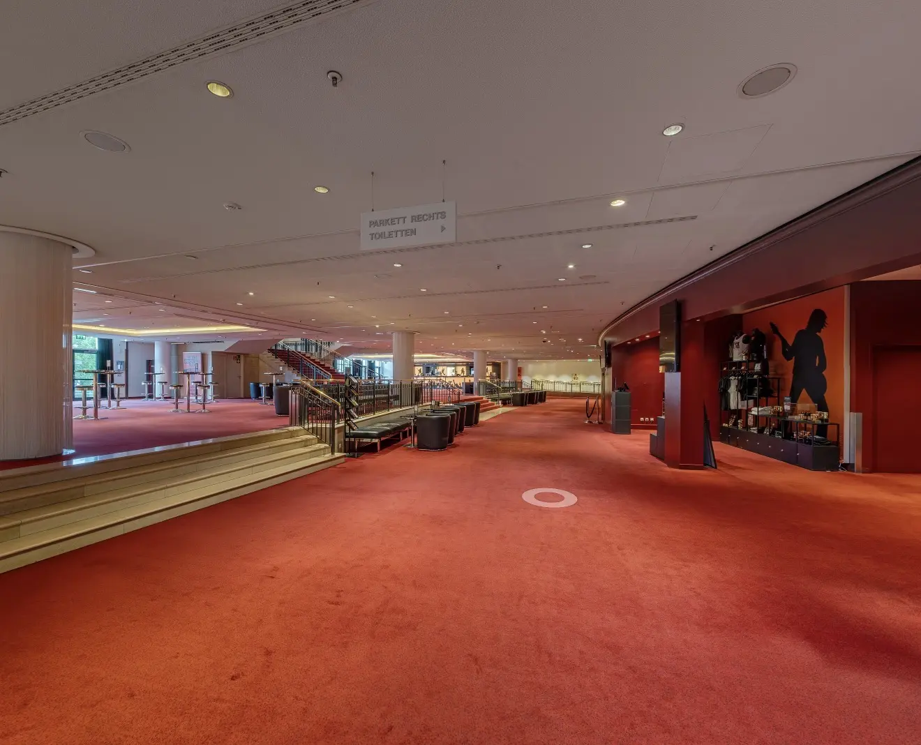 Foyer mit Bar im Palladium Theater