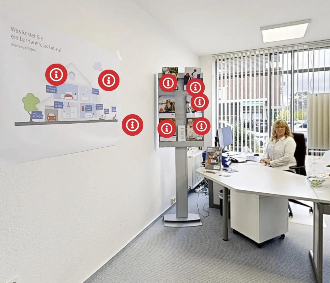 Beratungsbereich der kleinen VGH-Filiale mit digitalen Infopunkten